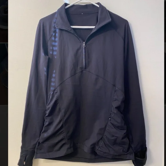 Lululemon pullover - Picture 1 of 2